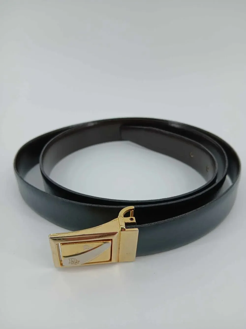 Vintage Christian Dior, leather belt  with gold-tone buckle (40)